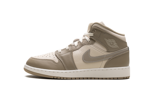 Air Jordan 1 Mid GS "Legend Brown" HF4781 203