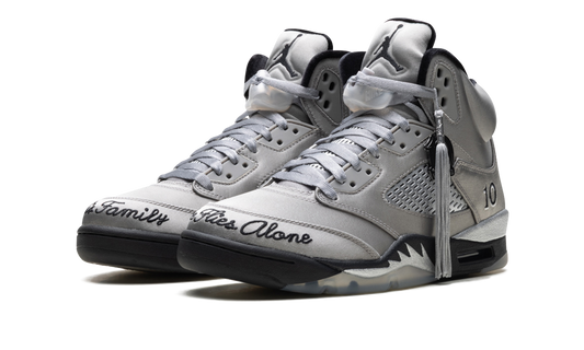 Air Jordan 5 Retro WMNS "Wings (2025)" IO2038 001