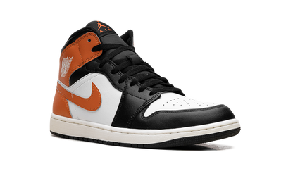Air Jordan 1 Mid "Black Toe Starfish" DQ8426 801
