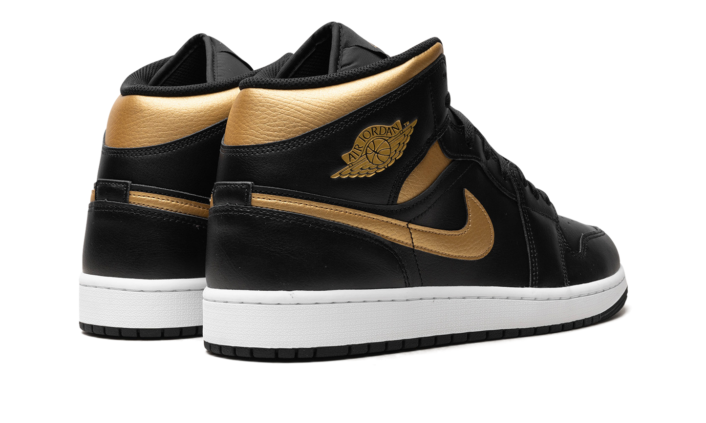 Air Jordan 1 Mid "Black" DQ8426 071