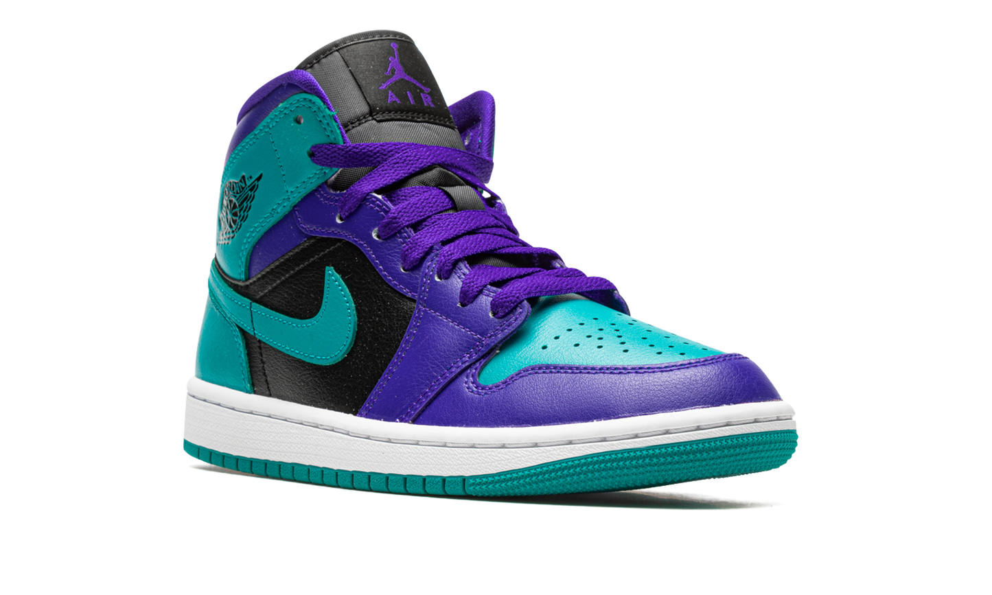 AIR JORDAN 1 MID WMNS "Black Grape" BQ6472 502