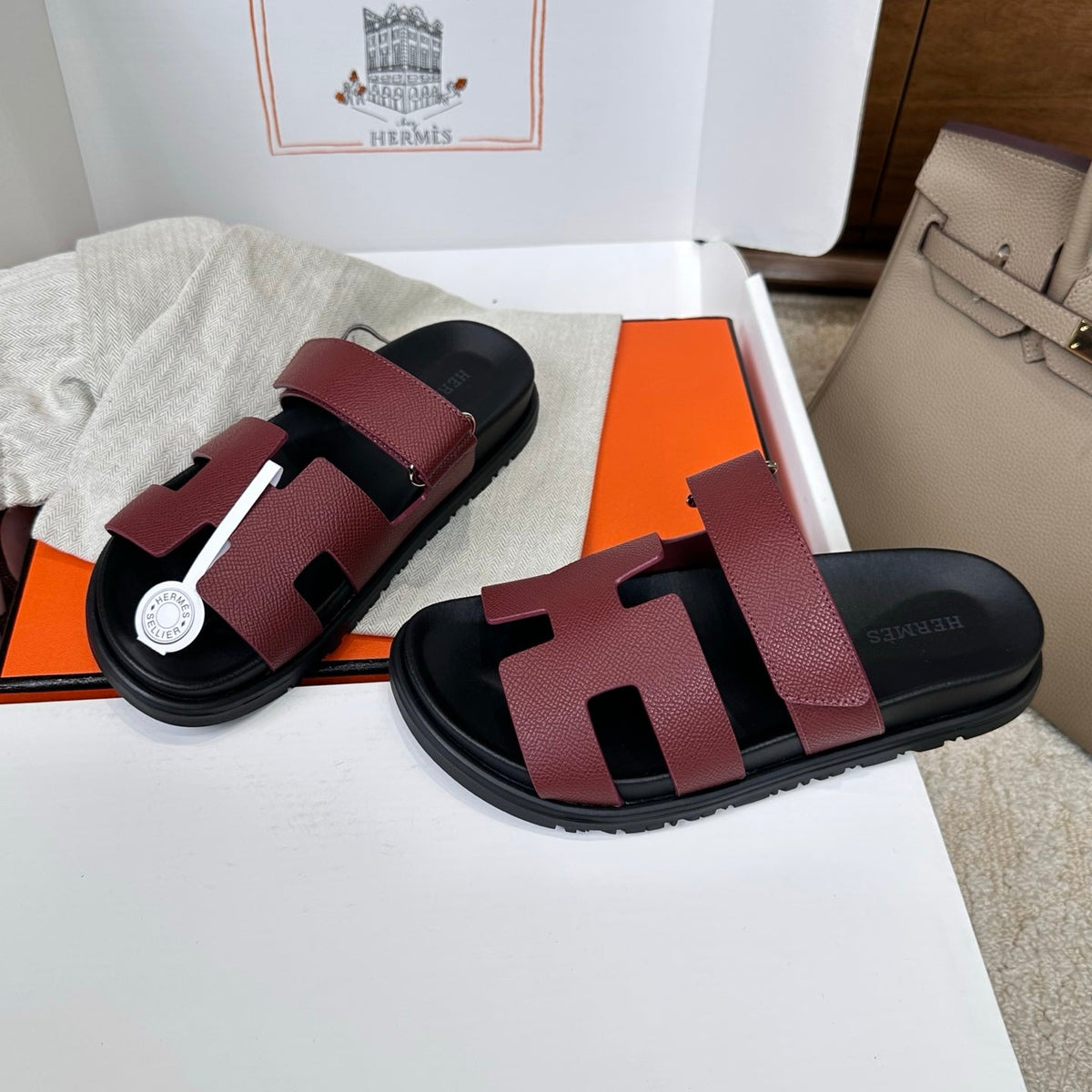 HM Chypre Sandal Black Burugndy Espom Leather 862391