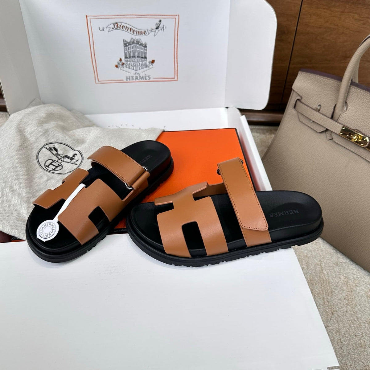 HM Chypre Sandal Black Tan Leather 862403