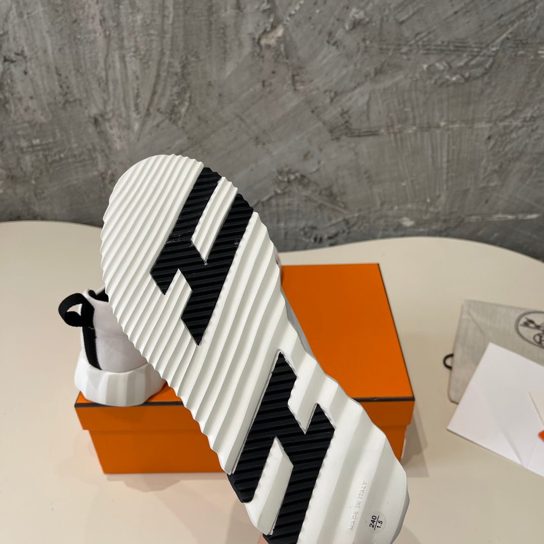 HM Bouncing 35 Sneakers White Goatskin & Suede Goatskin H Black