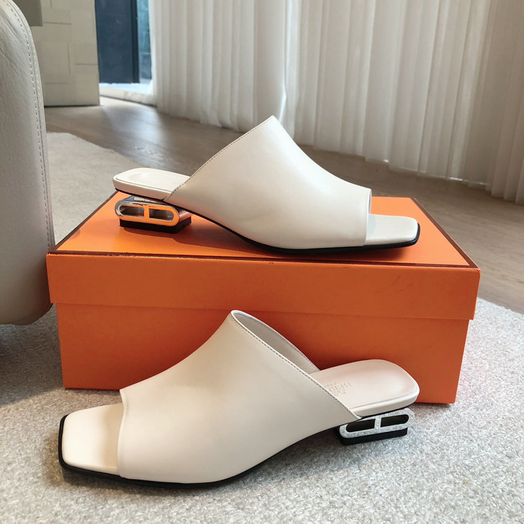 ICONIQUE 25 SANDAL WHITE CALFSKIN