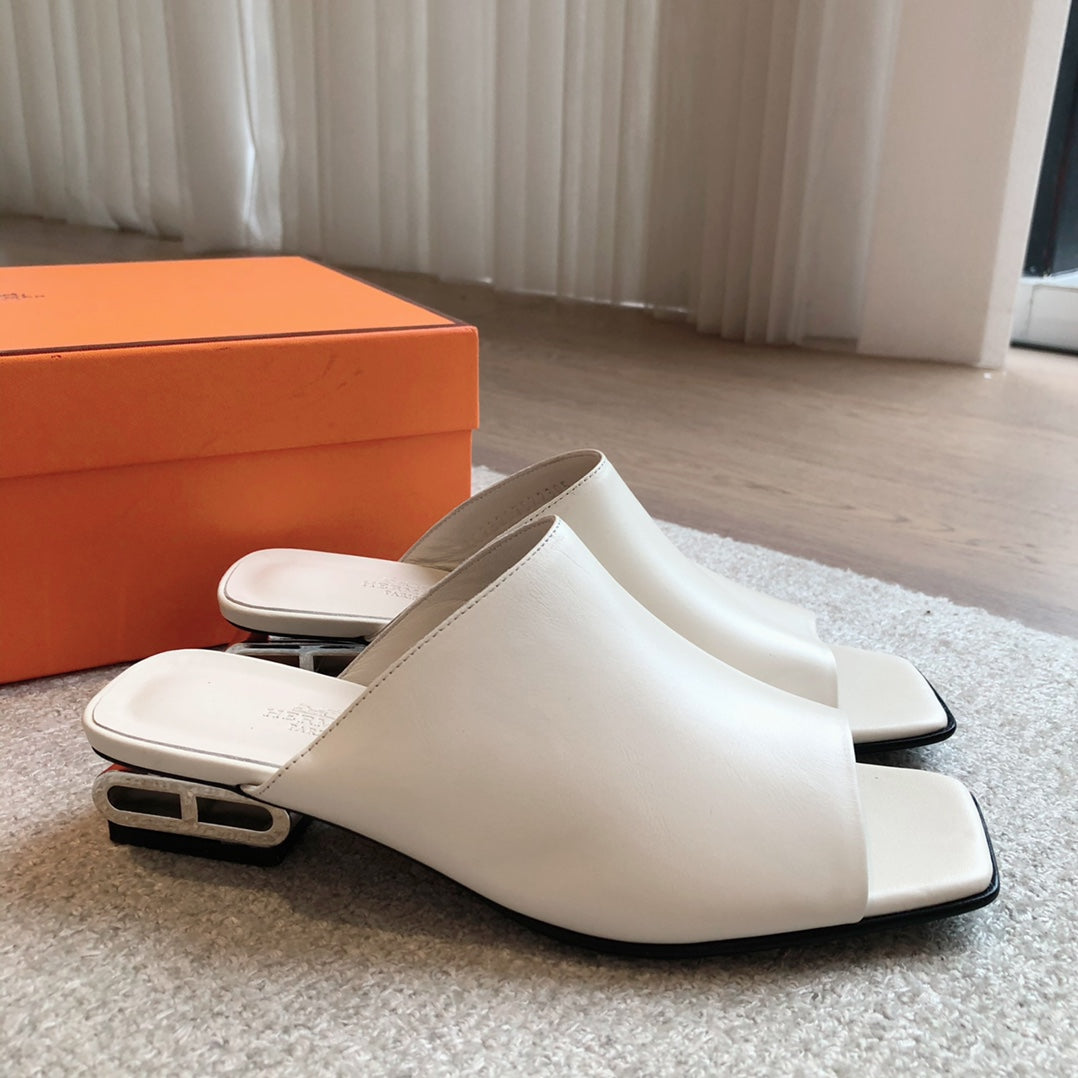 ICONIQUE 25 SANDAL WHITE CALFSKIN