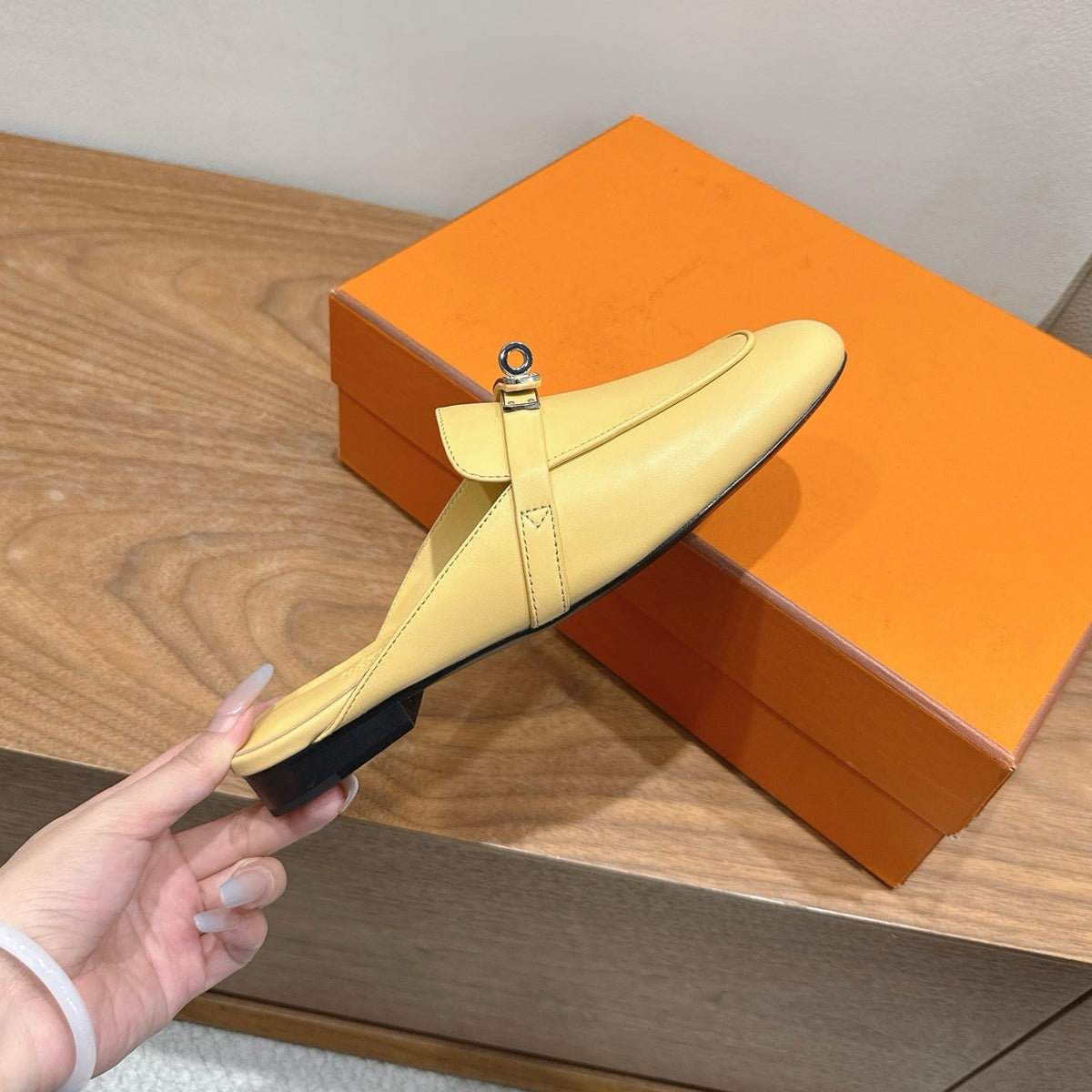 HM 26S Kelly Mule In Pale Yellow Calfskin Silver Hardware