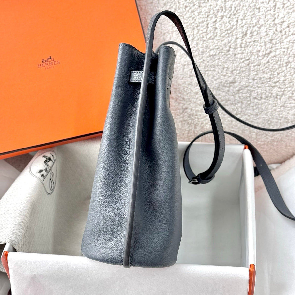 HM So Kelly Shoulder Bag 22cm Grey Cowhide 284541