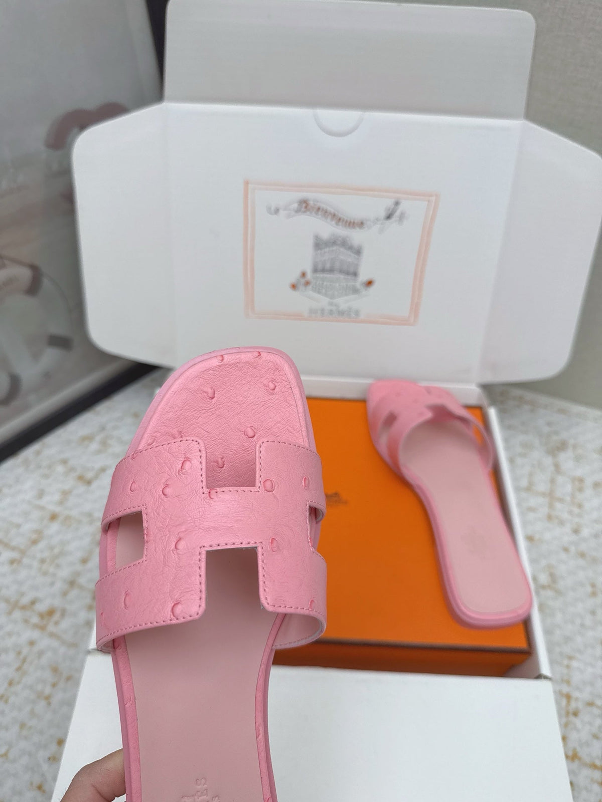 HM 26ss Oran Sandals Pink Ostrich Leather 625095