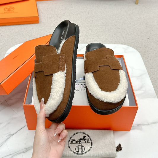 HM Go Mule Dark Brown Mix White Suede Lined With Wool Fleece 476596