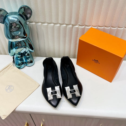 H-BUCKLE BALLLET FLAT BLACK CALFSKIN