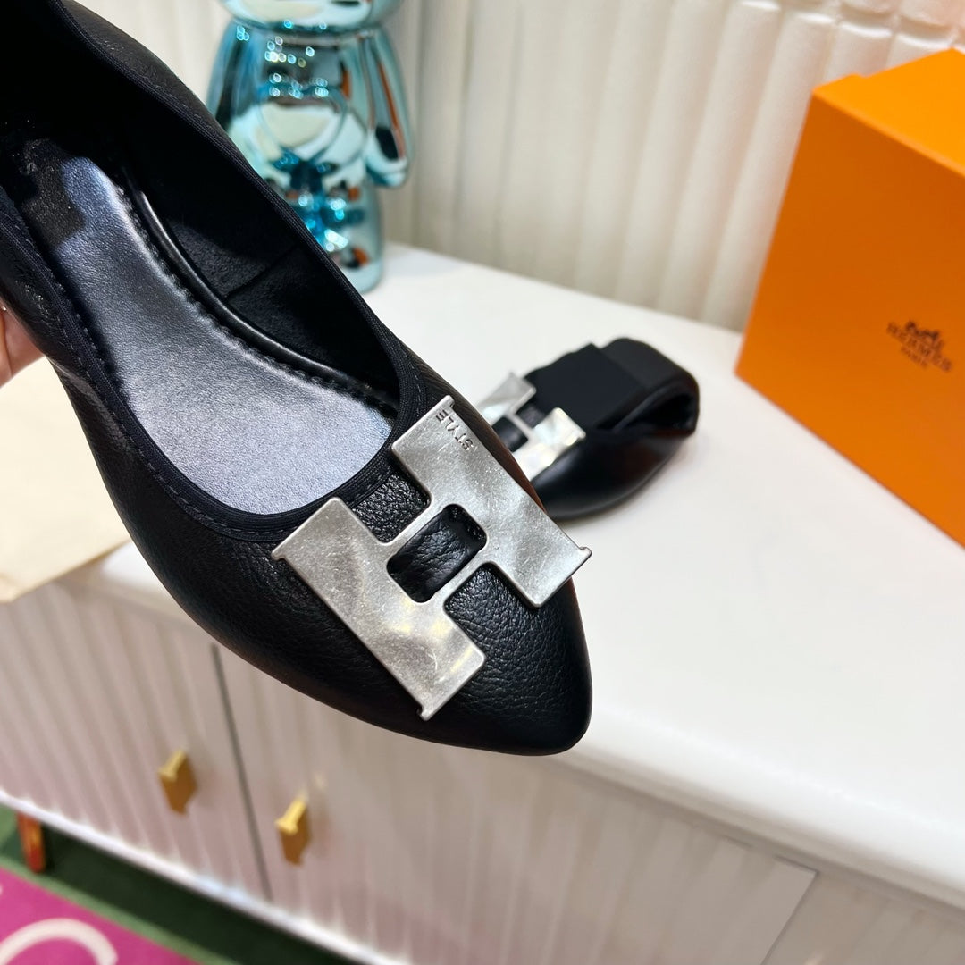 H-BUCKLE BALLLET FLAT BLACK CALFSKIN