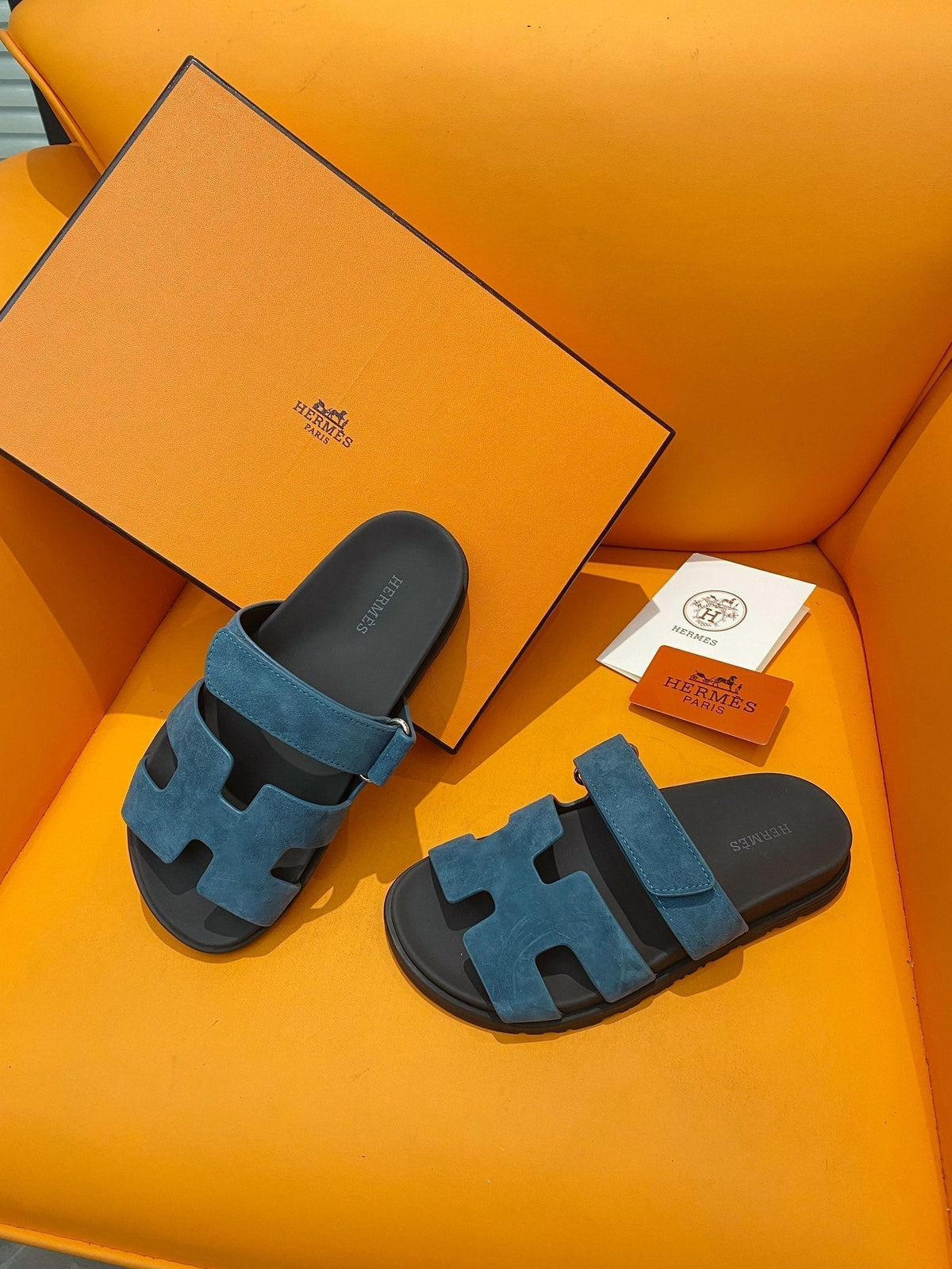 chypre sandal blue celeste suede calfksin