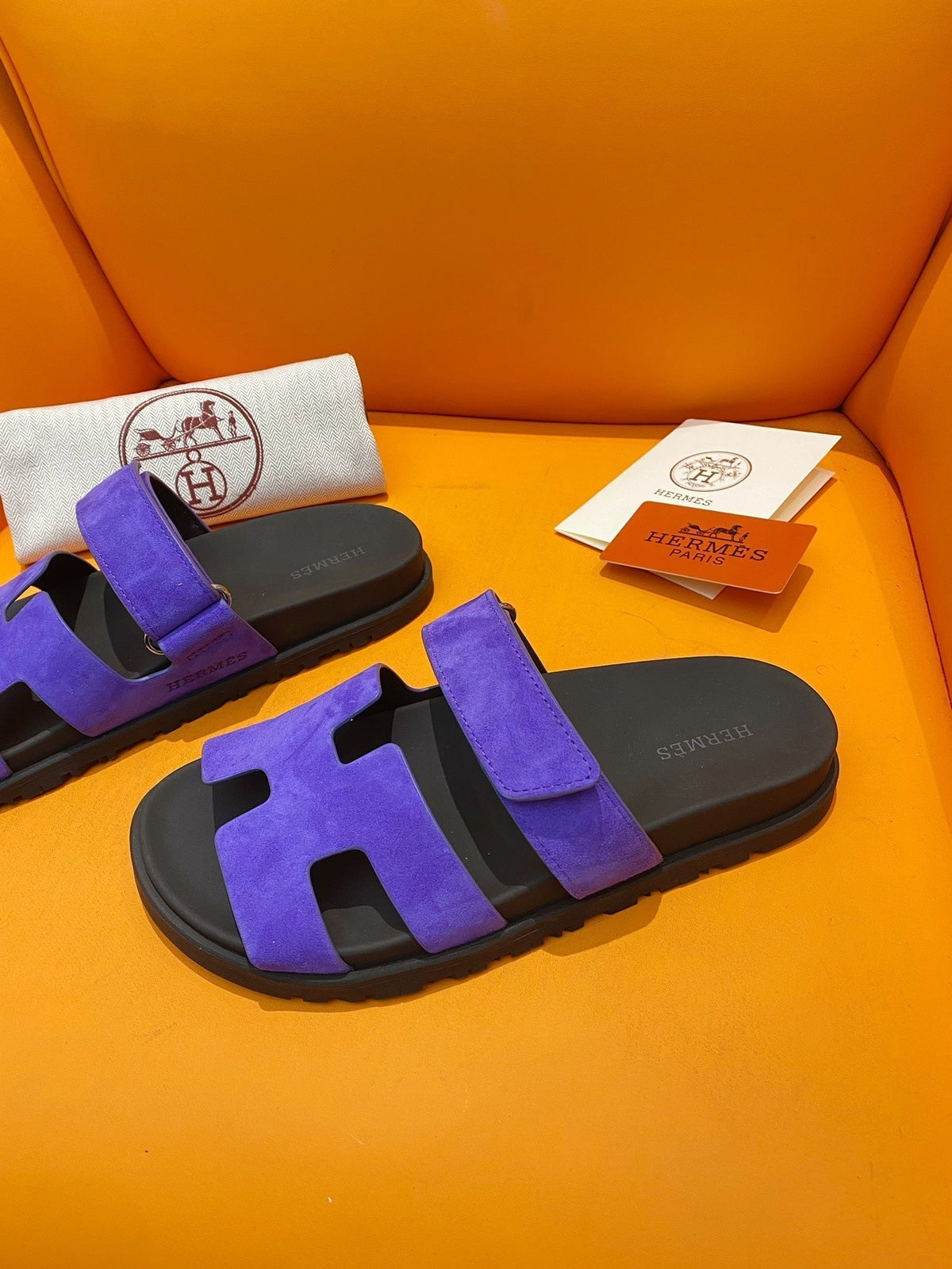 chypre sandal purple suede black calfskin