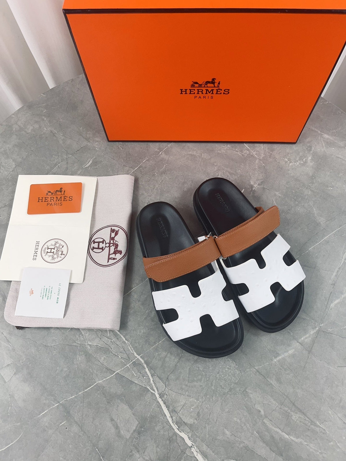 chypre sandal brown white calfskin