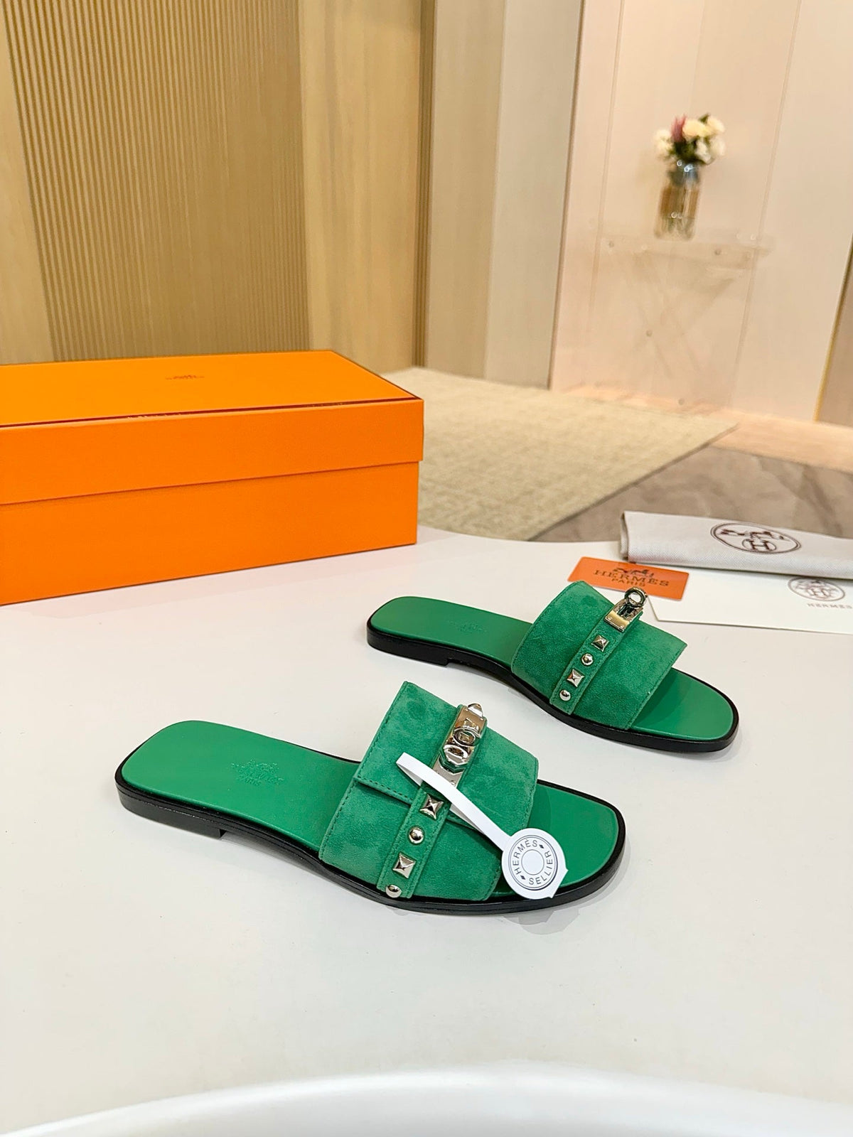 HM 26s Giulia Sandal In Green Suede And Calfskin Silver Hardware
