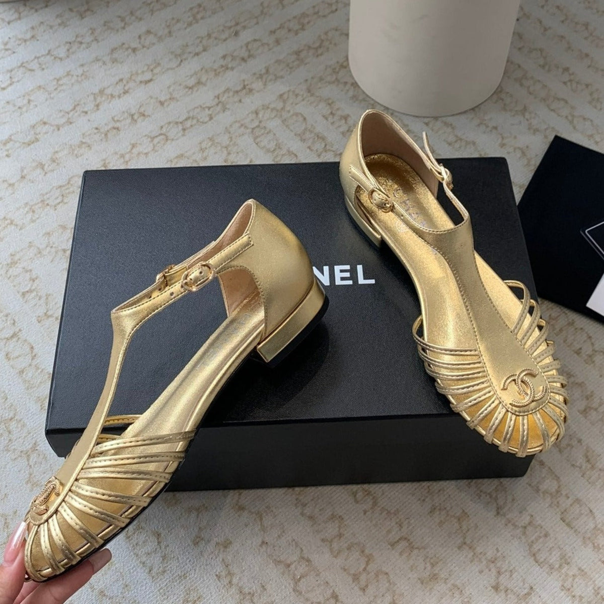 roman sandals wedge beige lambskin
