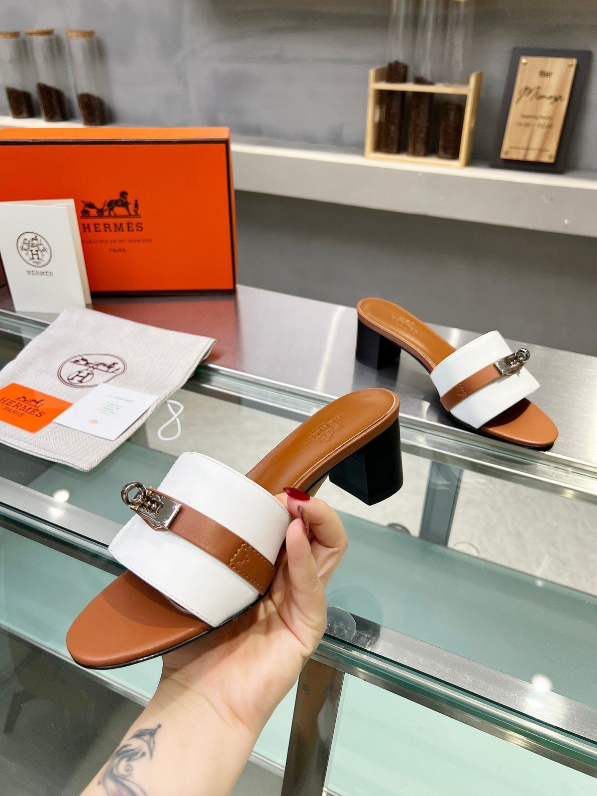 GIGI 50 SANDAL TAWNY MIX WHITE CALFSKIN