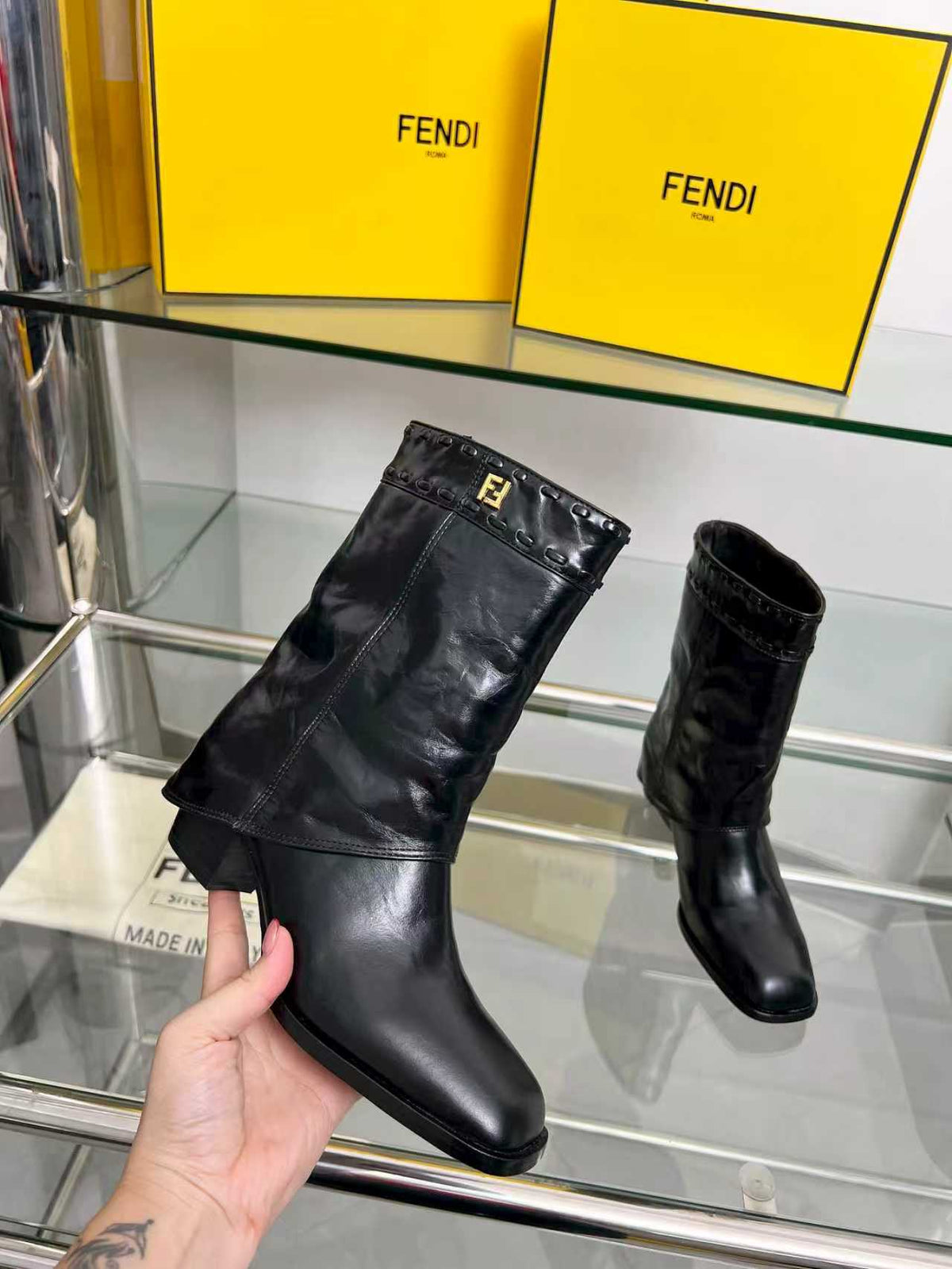 FENDI low boots black calfskin 521237
