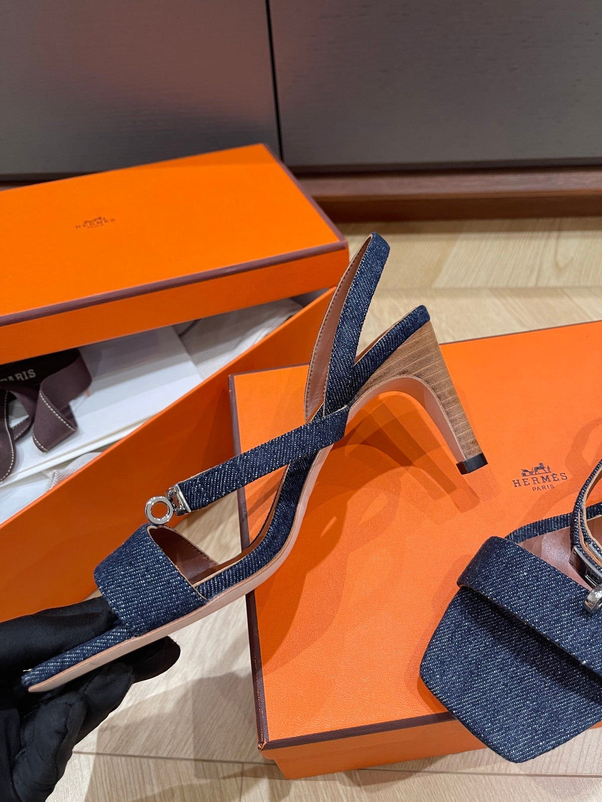 GLAMOUR 75 SANDAL DENIM CALFSKIN