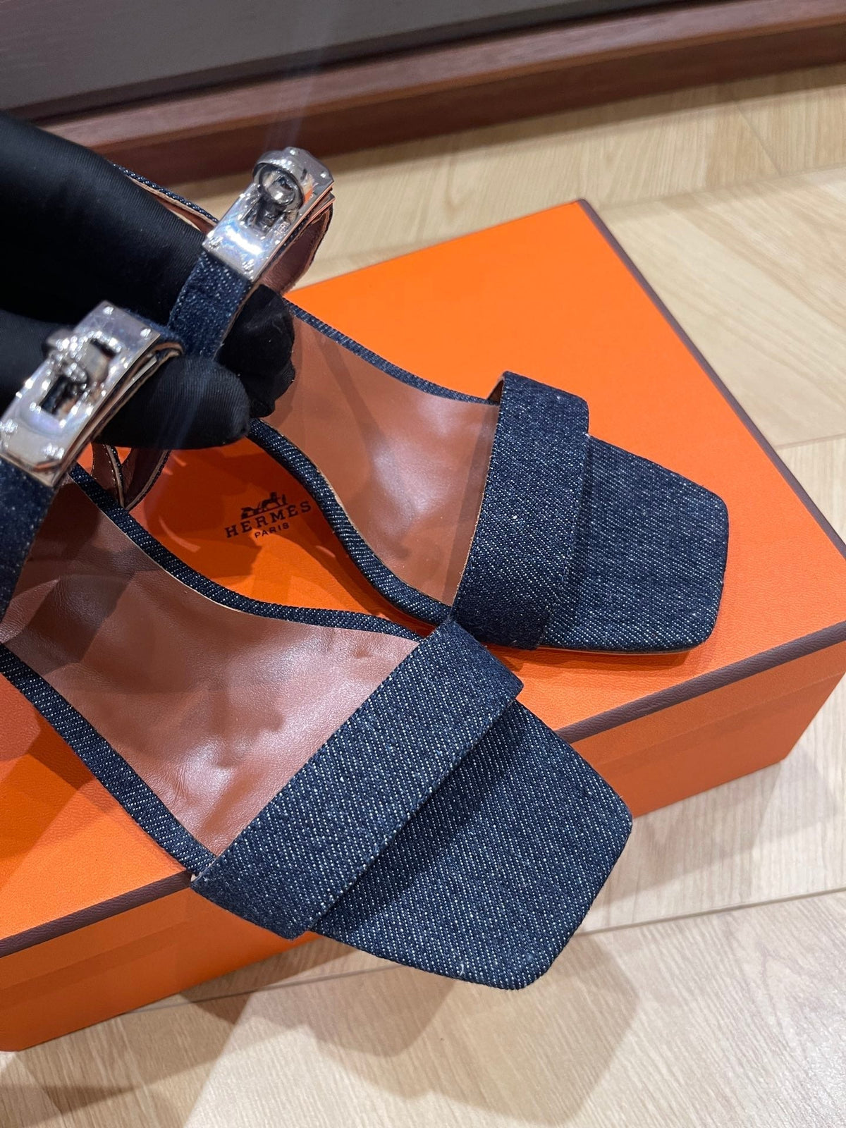 GLAMOUR 75 SANDAL DENIM CALFSKIN