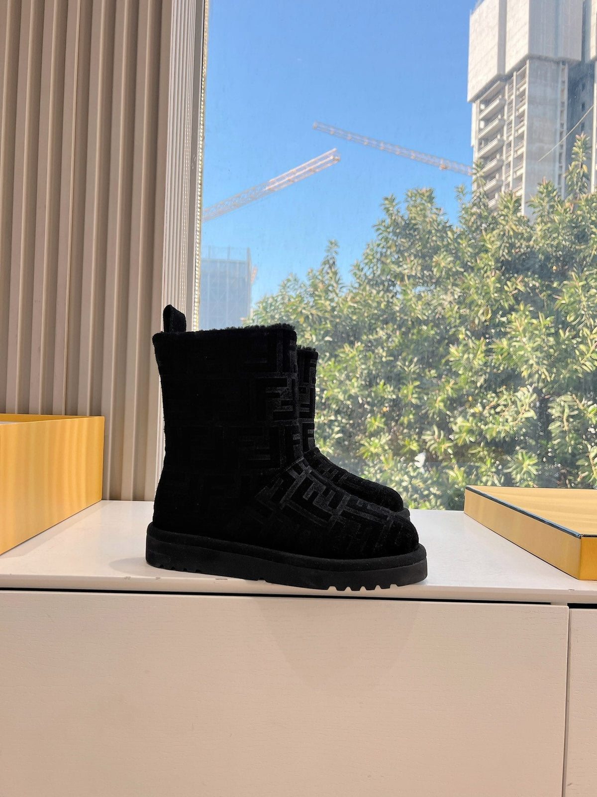 Fendi Apres Chic with FF chamois Boots Black Suede 475232