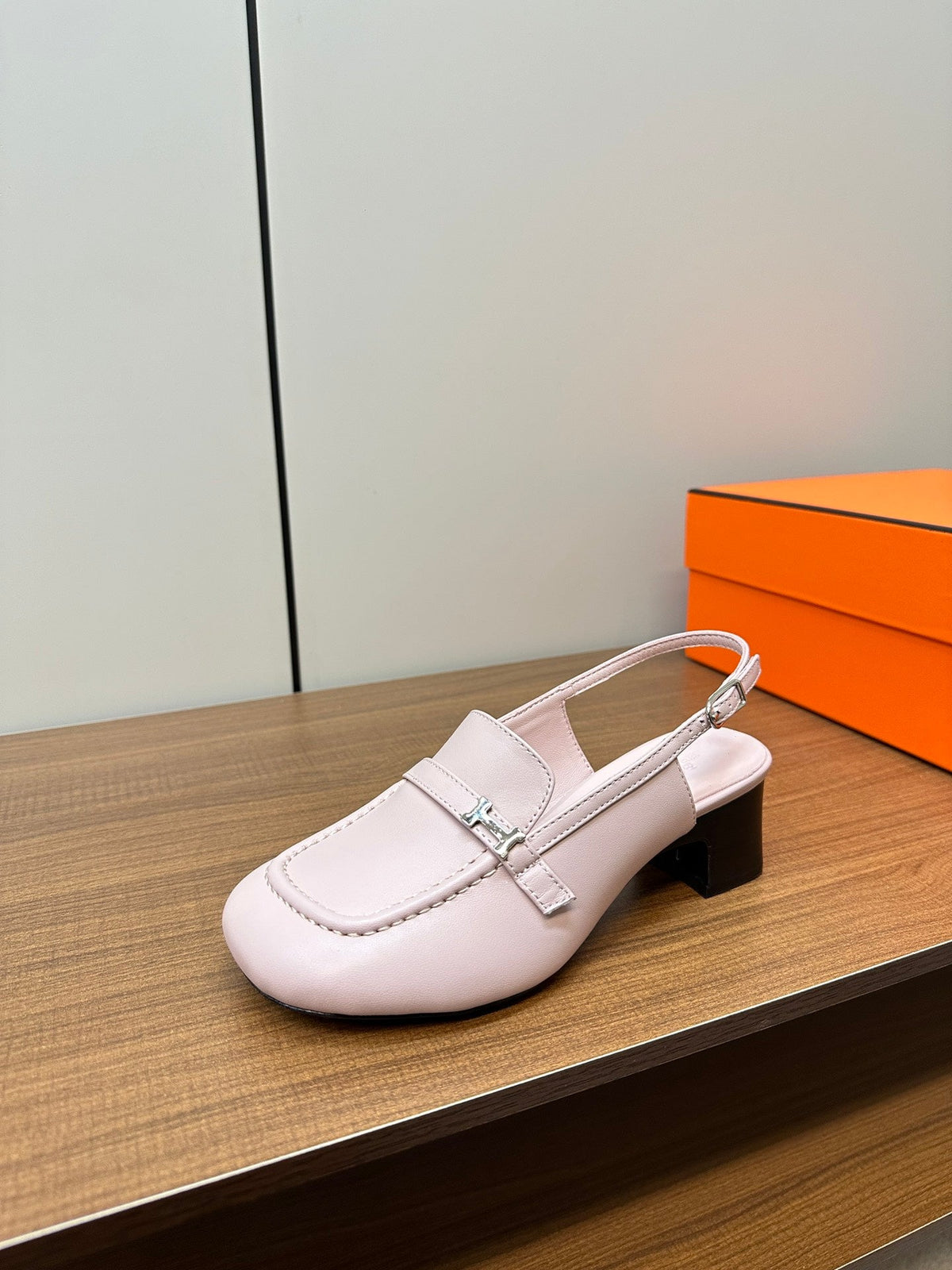 Infinie 50 pump light pink