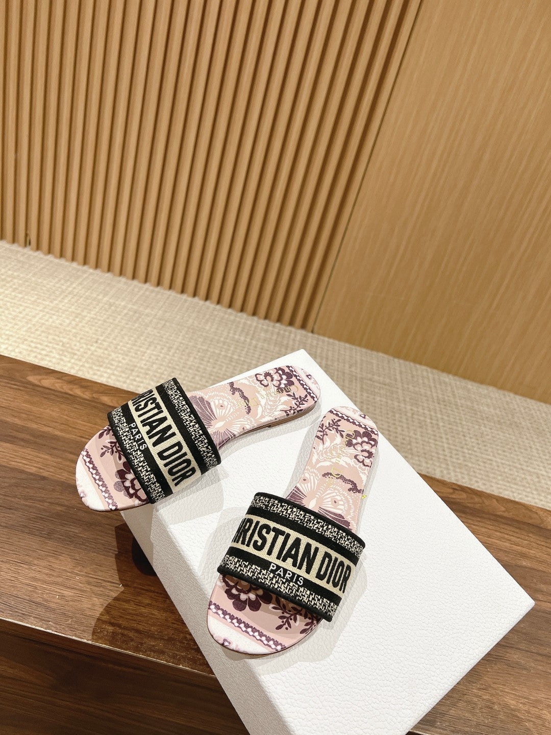 CD 26s Slide Sandals In Mauve Floral Print Logo Strap