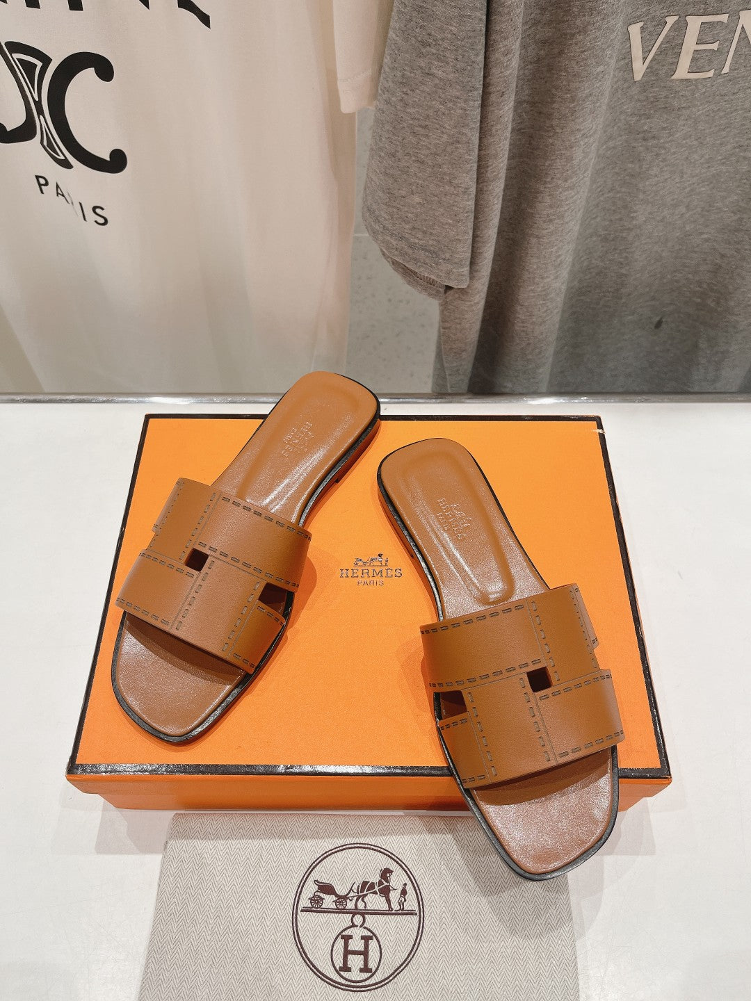 Idioma Sandal Tan Calfskin