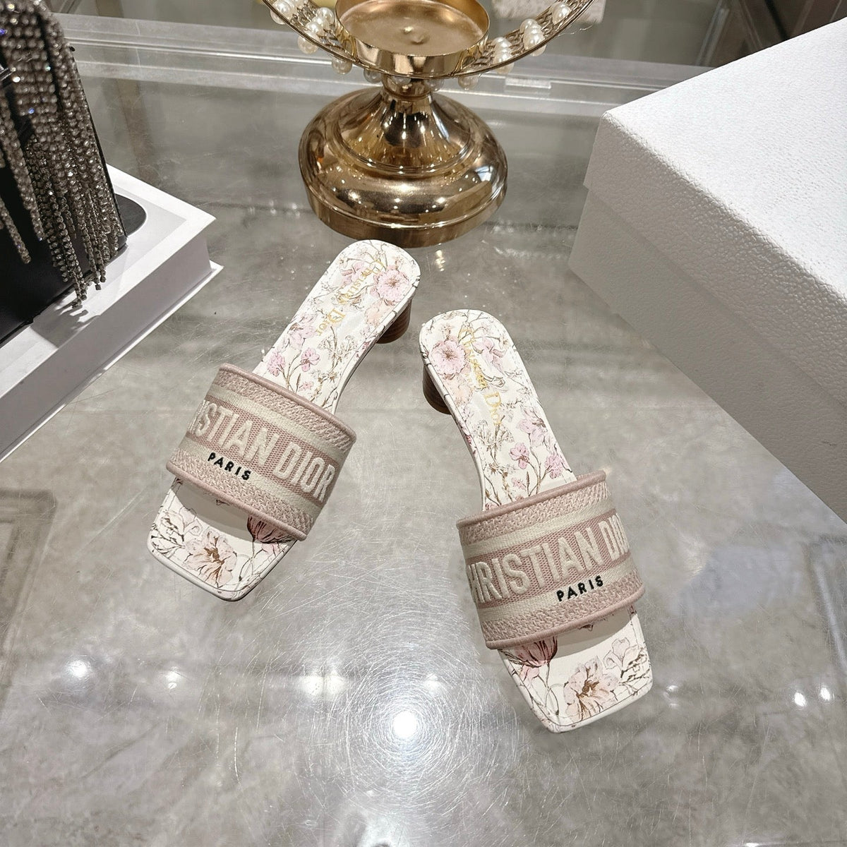CD 26 Embroidered Sandals 45mm Beige Flower Canvas 592242