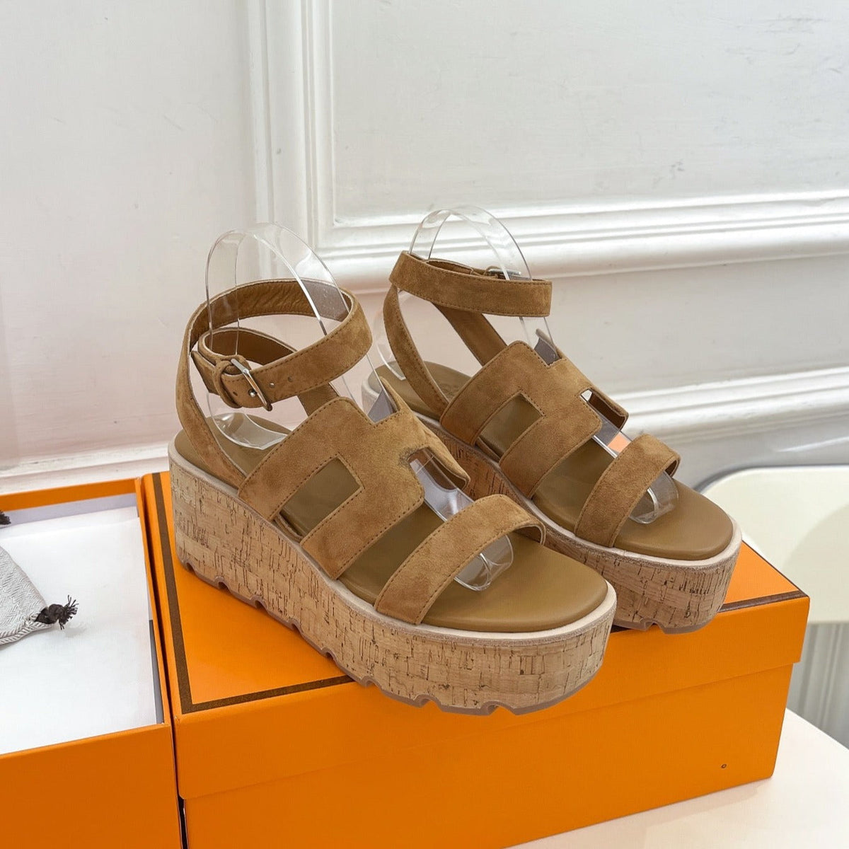 Havane 30 Sandal Brown Suede