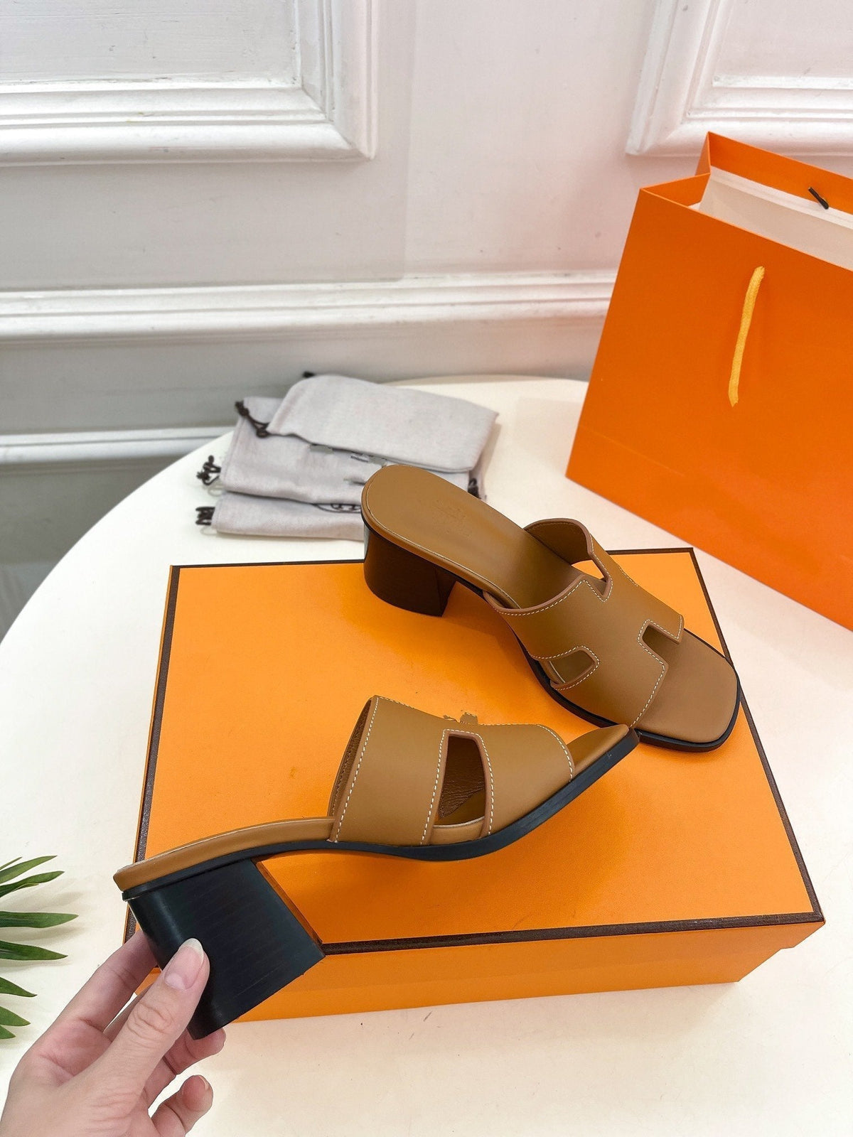 HELIA 60 SANDAL BROWN