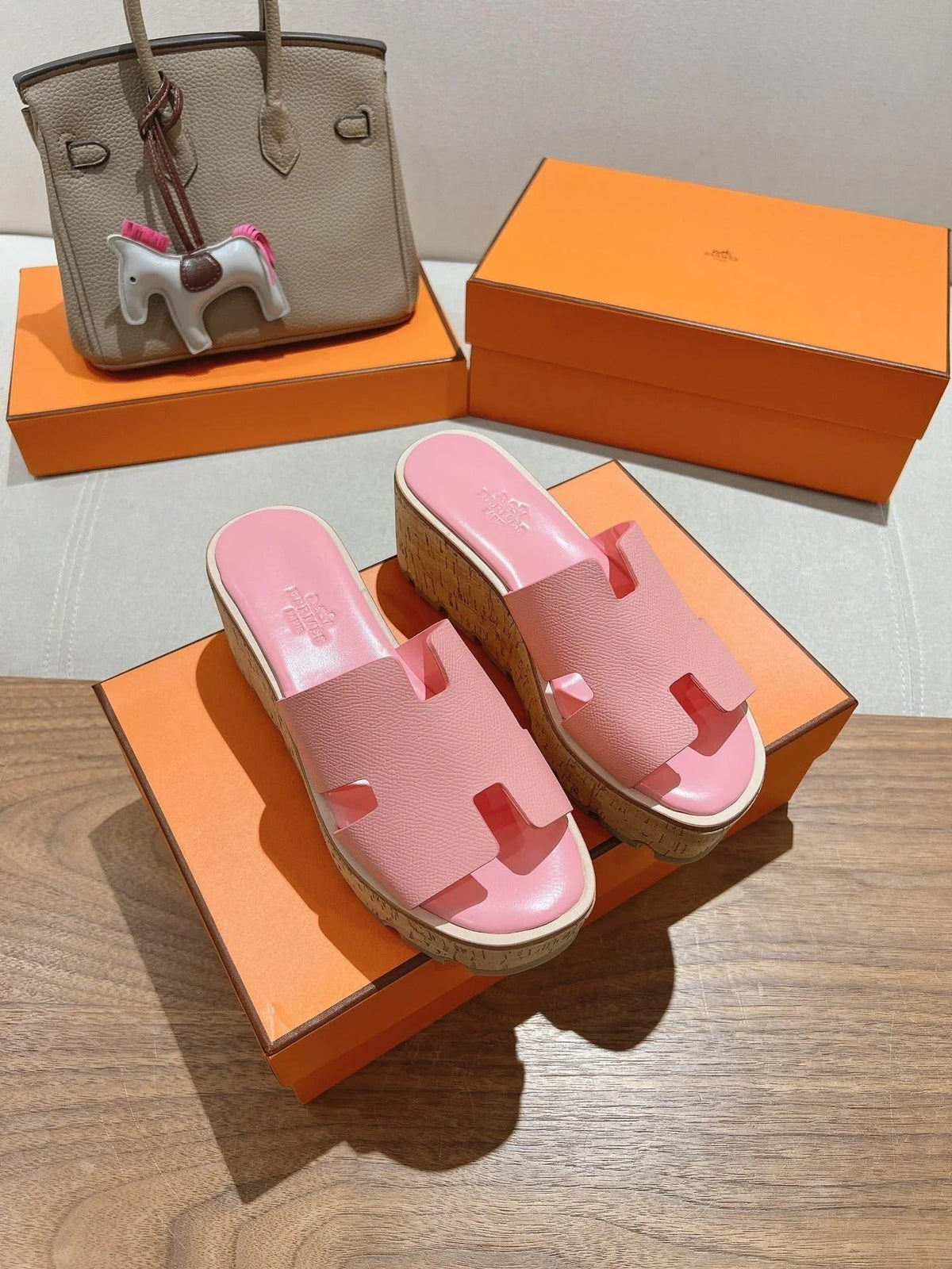 HM 25S HIGH WEDGE SANDALS IN PINK LAMBSKIN STYLE 31