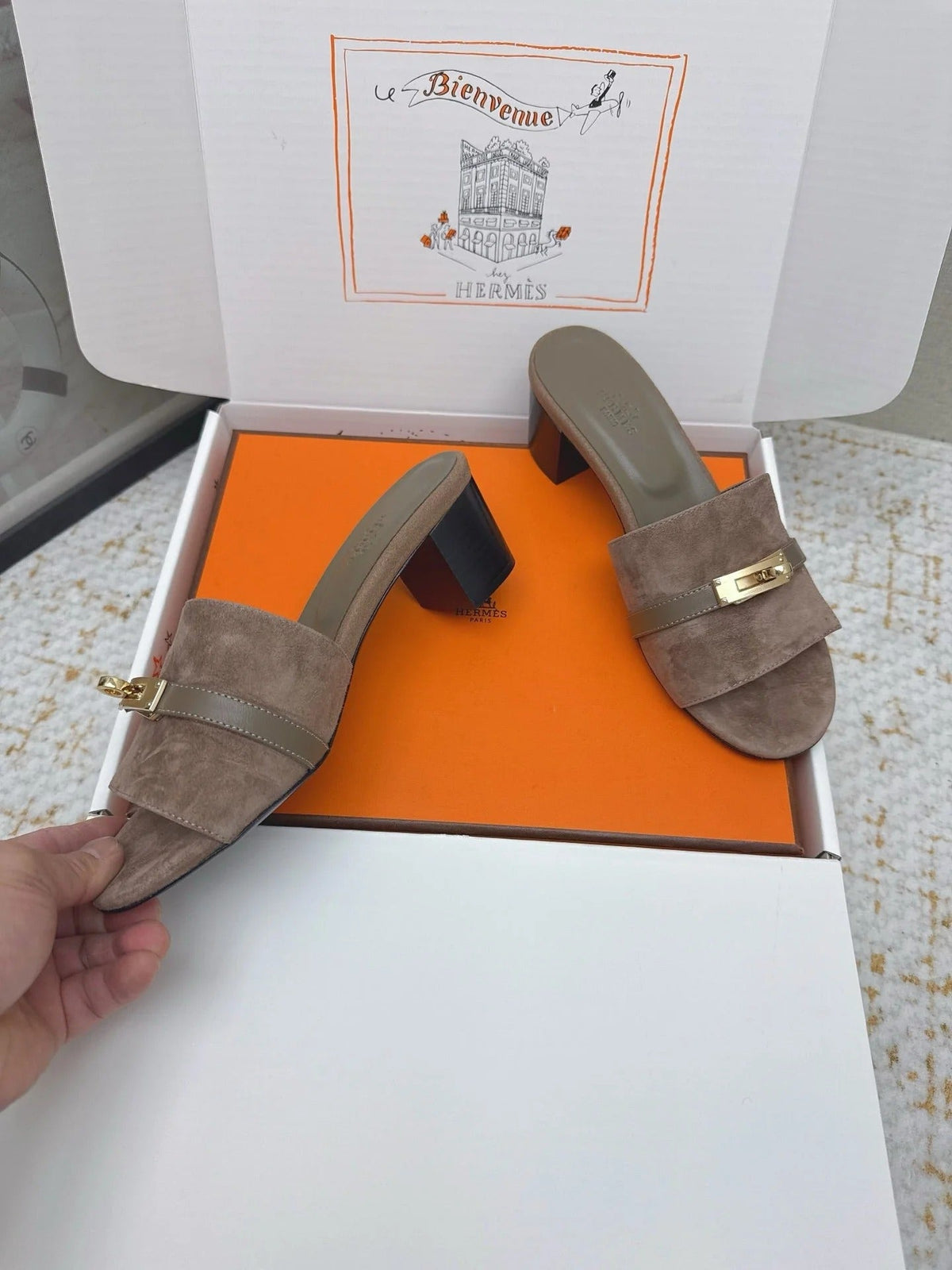 HM 26ss Oasis Sandals 50 Brown Suede Cowhide 625149