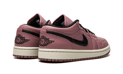 AIR JORDAN 1 Low WMNS "Magenta" DC7268 500