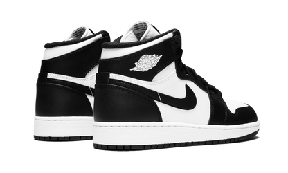 Air Jordan 1 Retro High OG GS "Black White"