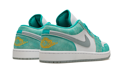 Air Jordan 1 Low SE "New Emerald" DN3705 301