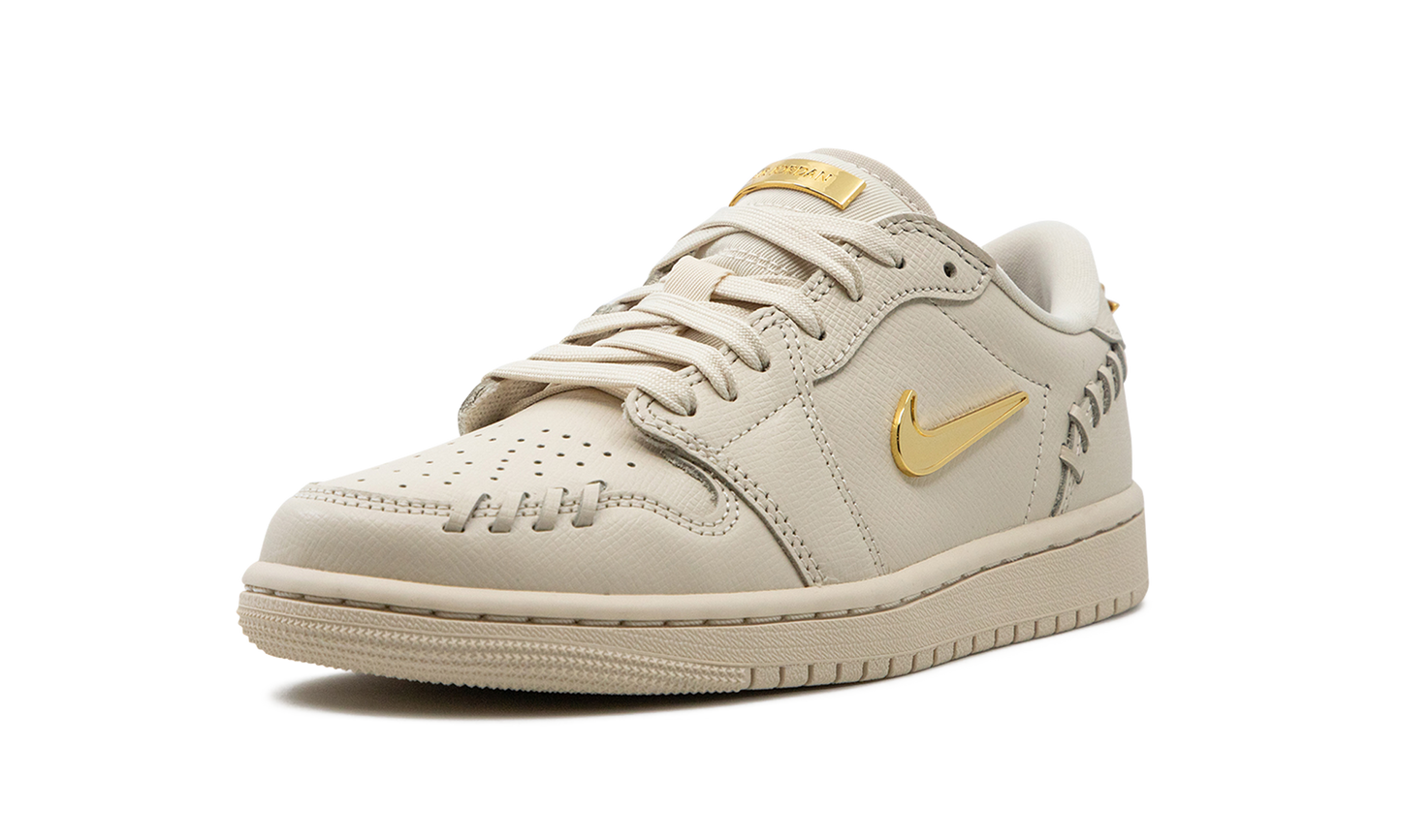 Air Jordan 1 Low WMNS "Method of Make - Legend Light Brown" FN5032 200