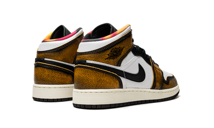 AIR JORDAN 1 MID SE GS "Orange Wear Away" DQ8418 071