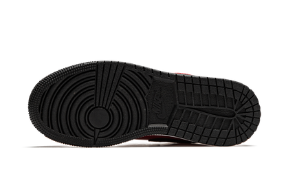 Air Jordan 1 Low GS "Black Pebbled" 553560 605