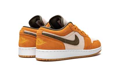Air Jordan 1 Low SE GS "Light Curry" DJ0342 102
