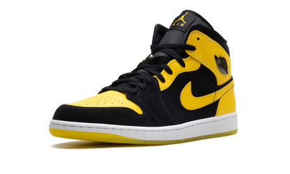 Air Jordan 1 Mid "New Love" HJ6654 071