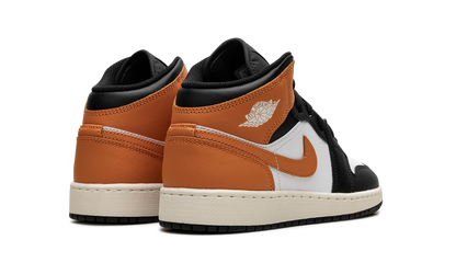 Air Jordan 1 Mid GS "Starfish Black Toe" DQ8423 801