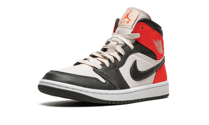 AIR JORDAN 1 MID SE WMNS "Newsprint" DQ6078 100