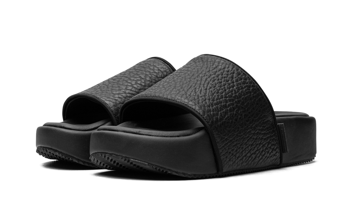 Y-3 Slide "Triple Black" HR1940