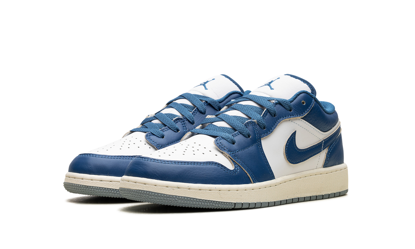 Air Jordan 1 Low GS "Industrial Blue" FN9137 141