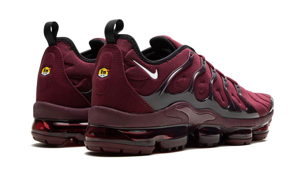 Nike Air VaporMax Plus "Burgundy" FN6850 681
