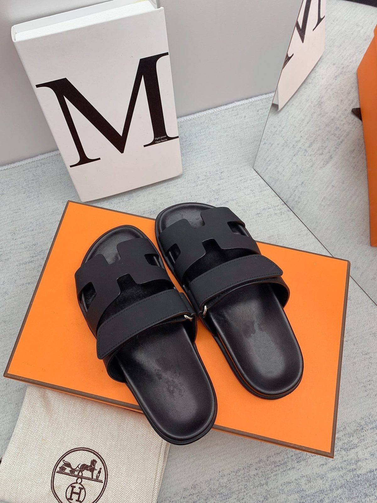 Chypre Sandal Black
