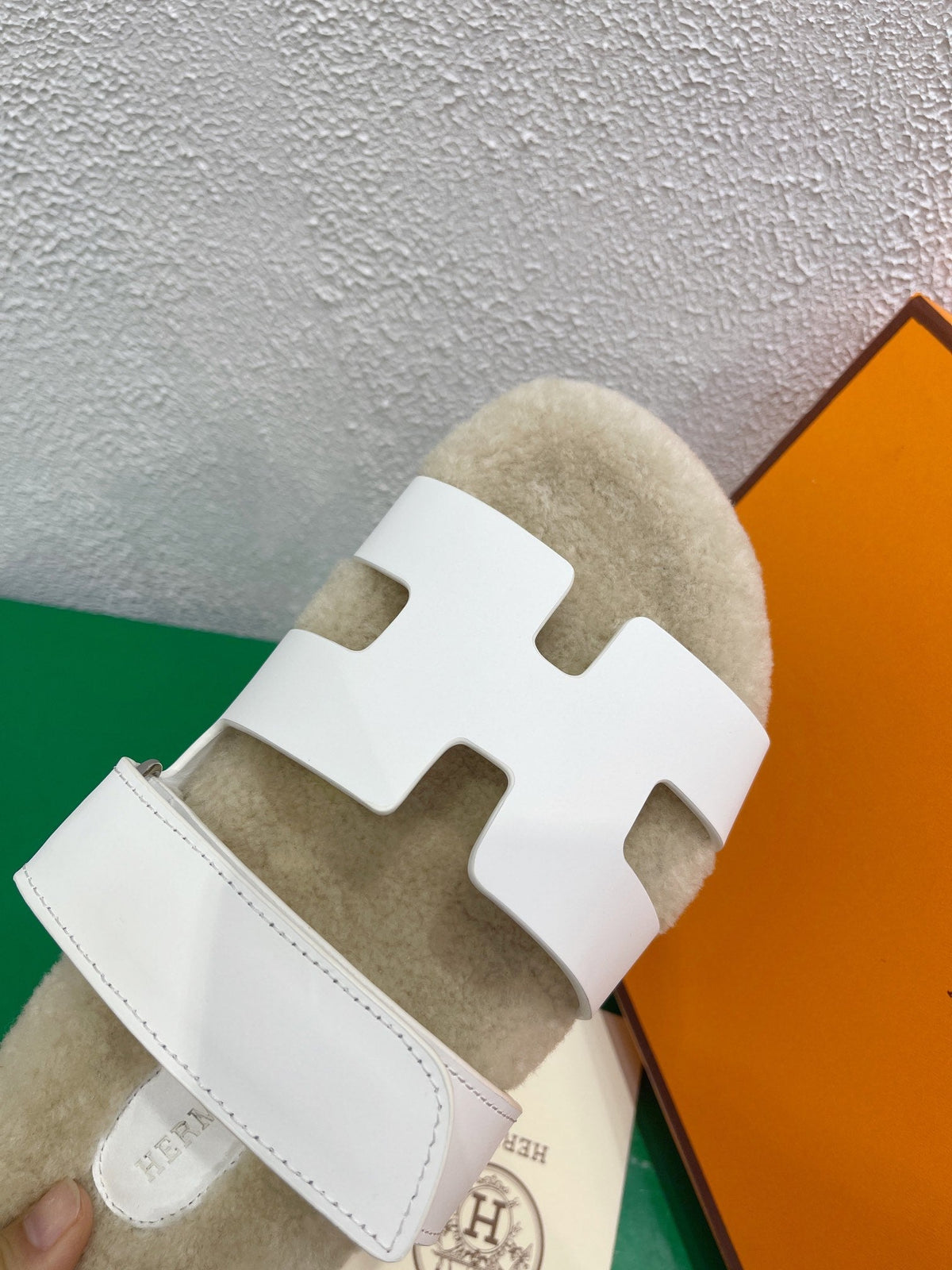 Chypre Sandal White shearling insole White goatskin lining
