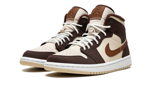 AIR JORDAN 1 MID SE WMNS "Brown Basalt Fleece" DO6699 200